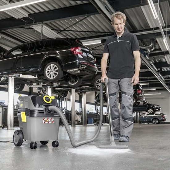 ПРАХОСМУКАЧКА ЗА СУХО И МОКРО ПОЧИСТВАНЕ KARCHER Мокро-сухо смукачка NT 30/1 Ap L