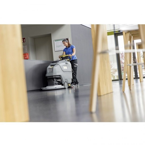 Подопочистващ автомат KARCHER BD 50/55 W Bp Pack 115Ah Подопочистващ автомат KARCHER BD 50/55 W Bp Pack 115Ah